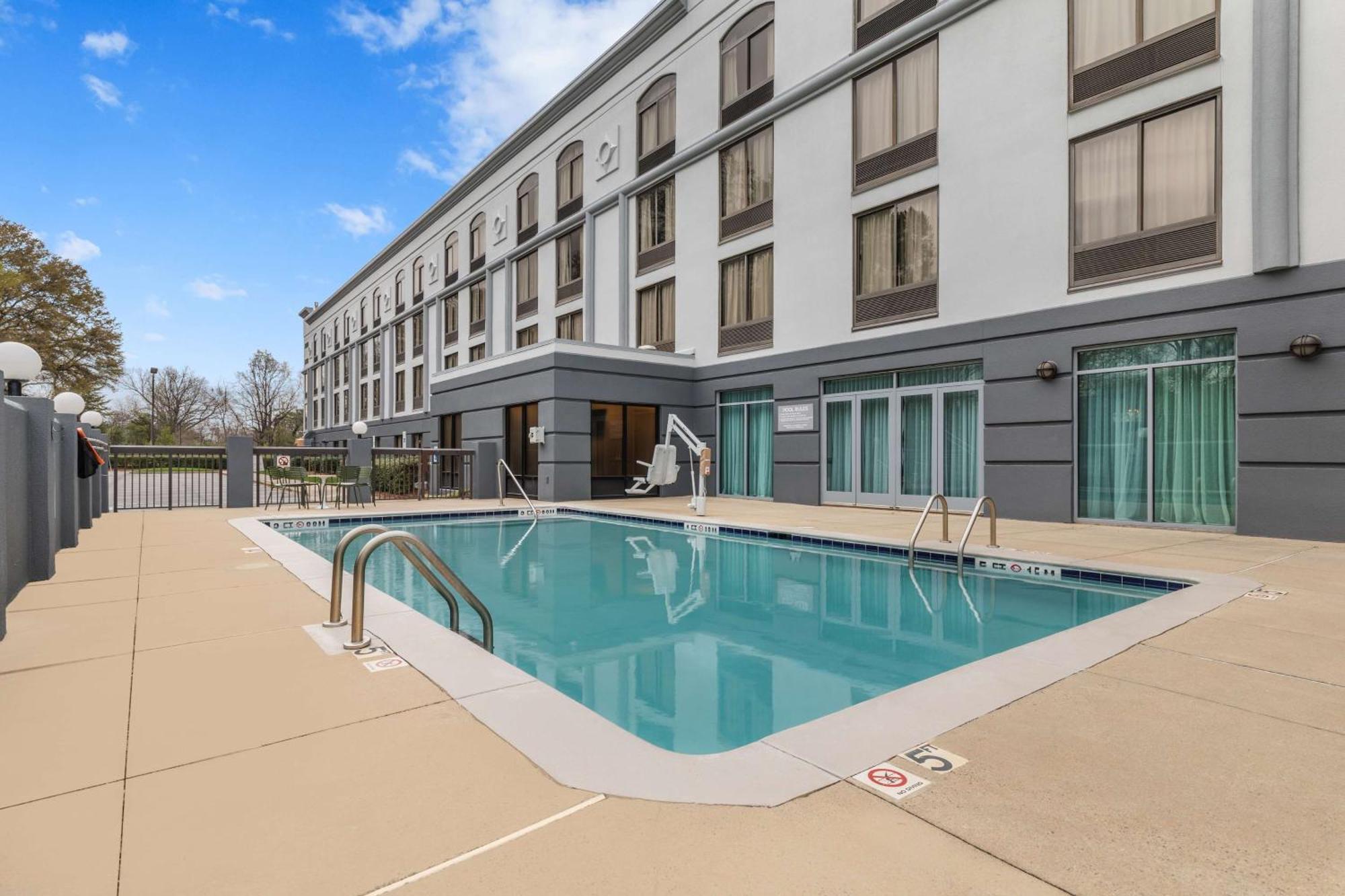 Spark By Hilton Charlotte Tyvola I-77 Eksteriør billede